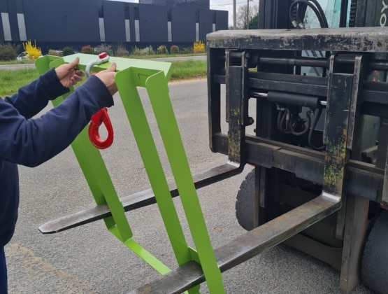 potence de levage 1 crochet gamme CR-C montage sur fourches chariot élévateur